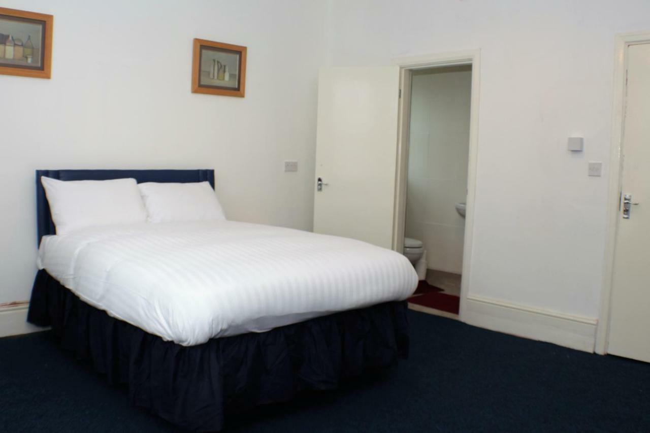 Oyo Hala Guest House Manchester Eksteriør bilde