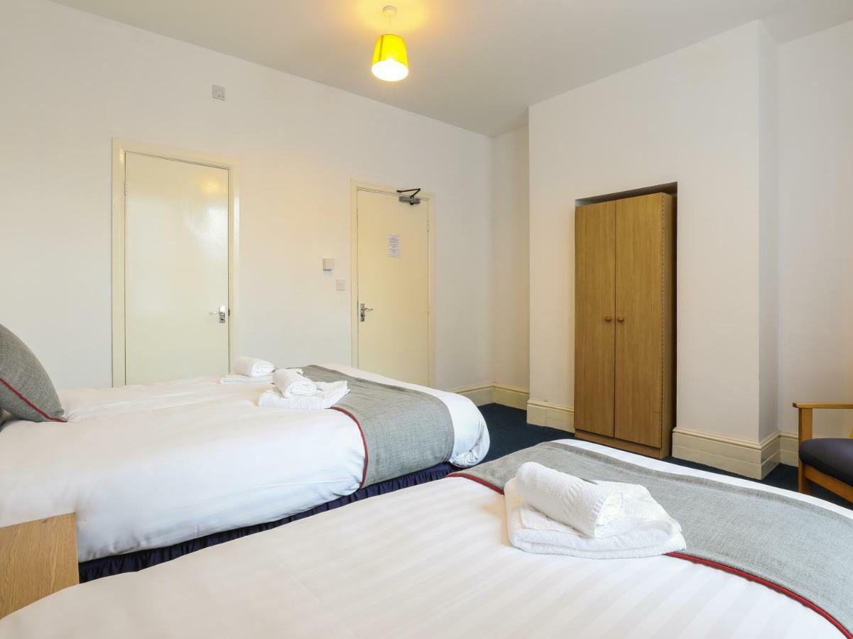 Oyo Hala Guest House Manchester Eksteriør bilde