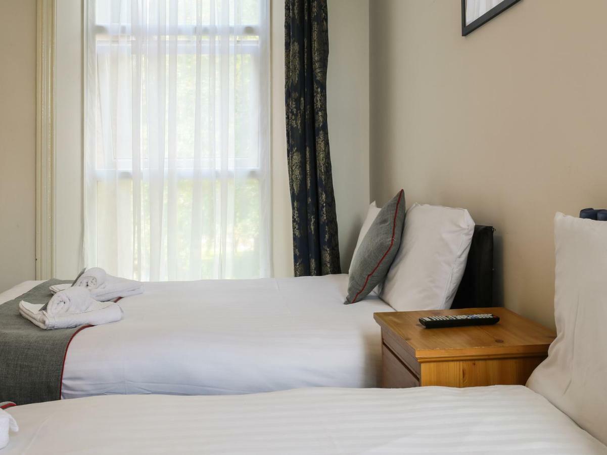 Oyo Hala Guest House Manchester Eksteriør bilde