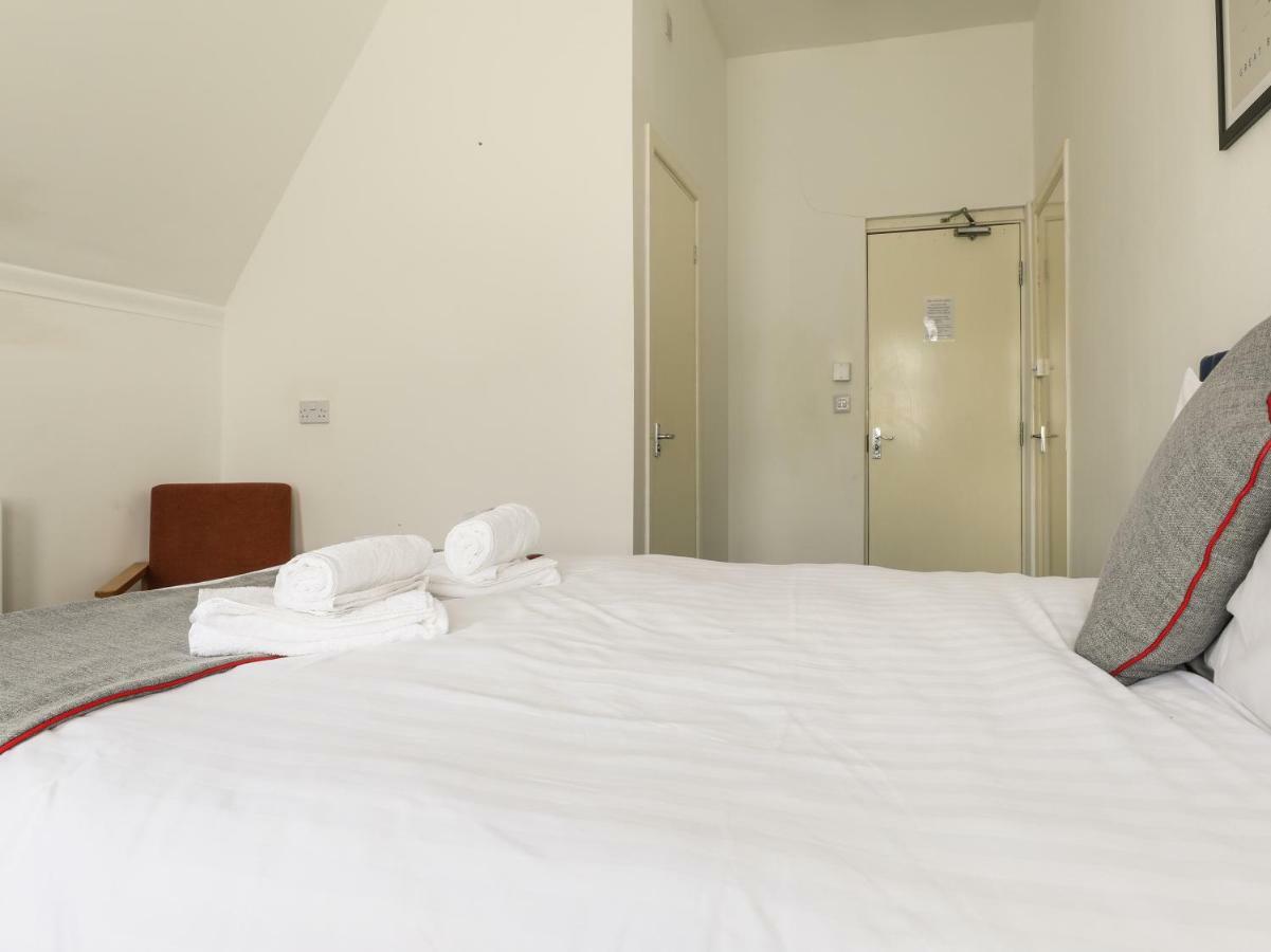 Oyo Hala Guest House Manchester Eksteriør bilde