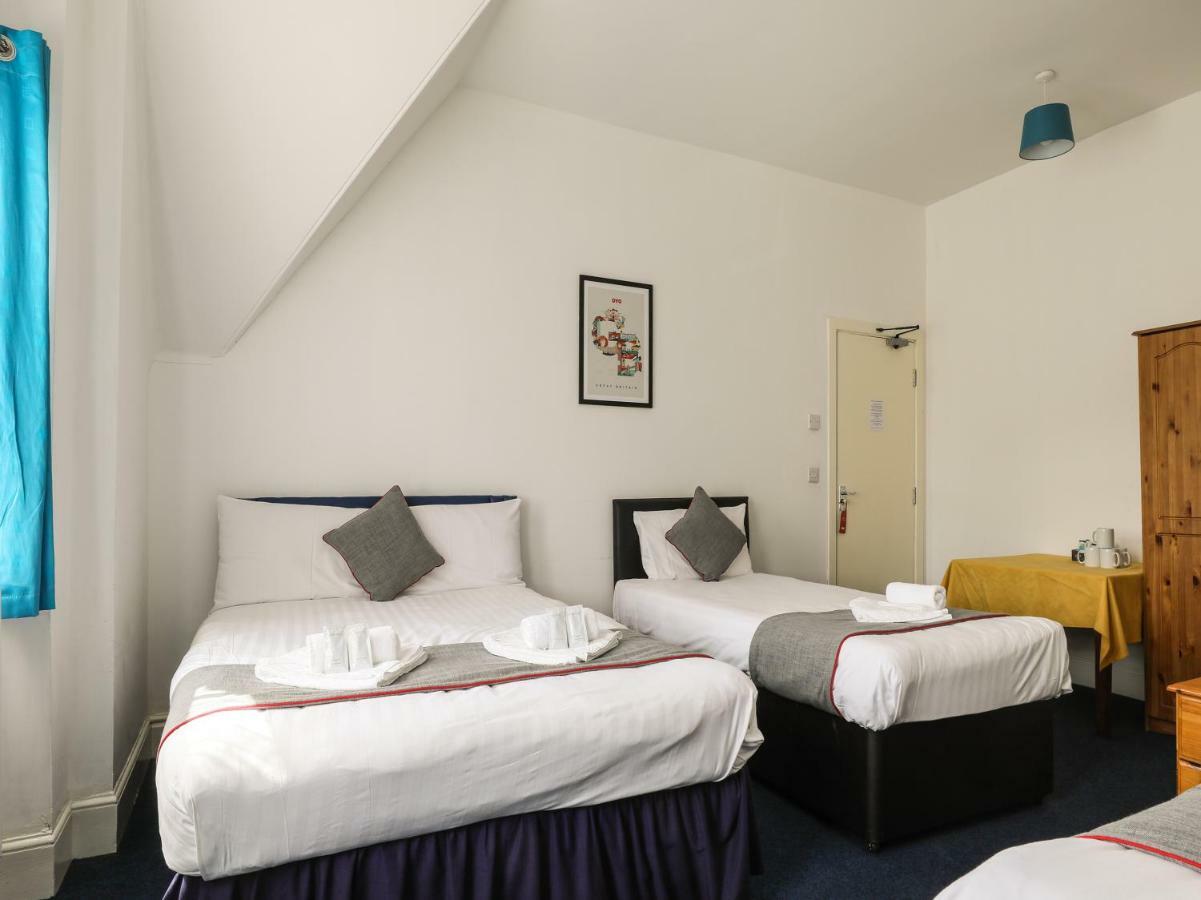Oyo Hala Guest House Manchester Eksteriør bilde